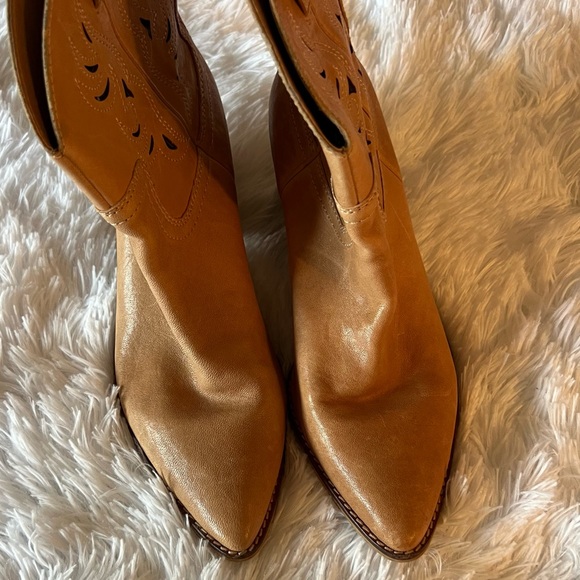 Lucky Brand Western Boots - Picture 3 of 9